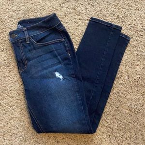 Dark wash distressed skinny jeans SZ: 10